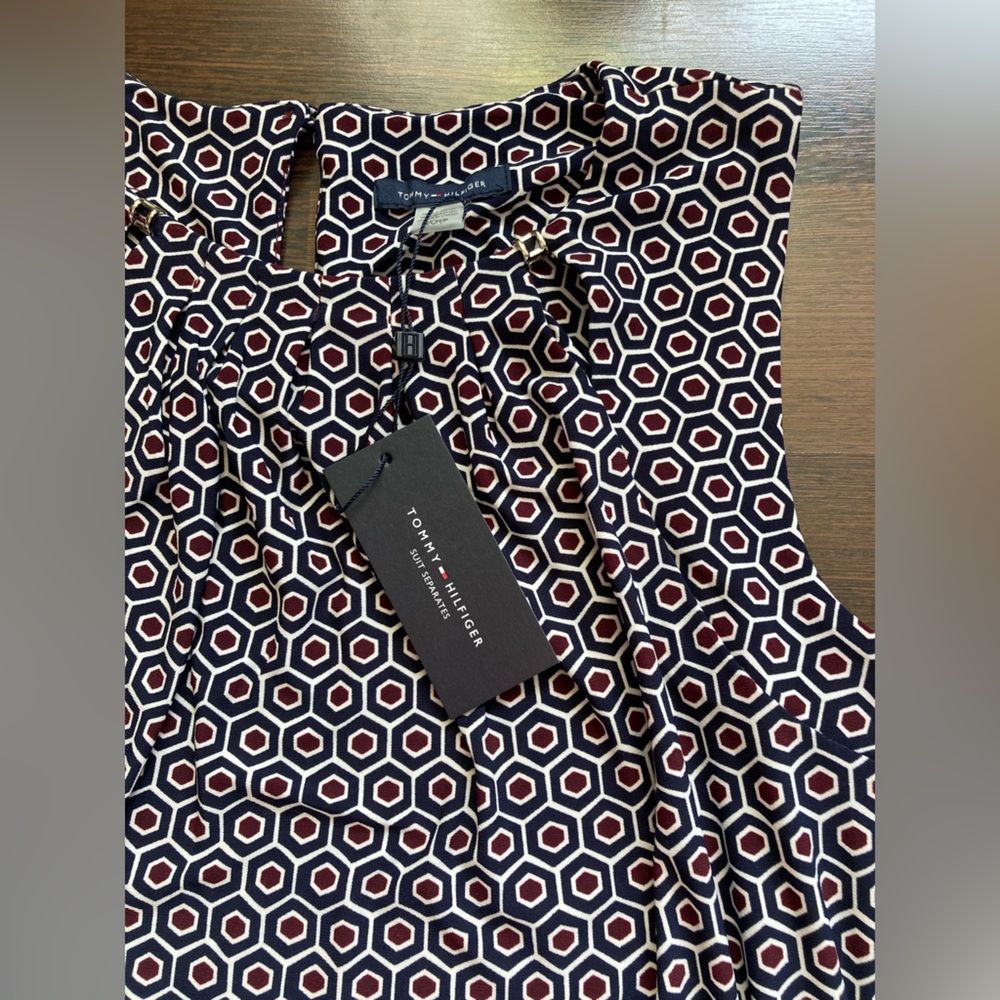 NWT Tommy Hillfiger Sleeveless Top - Keyhole Accents - Geometric Pattern